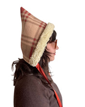 Load image into Gallery viewer, Pixie Bonnet Hood
