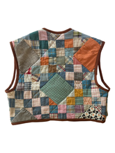 Load image into Gallery viewer, Quilt Box Vest
